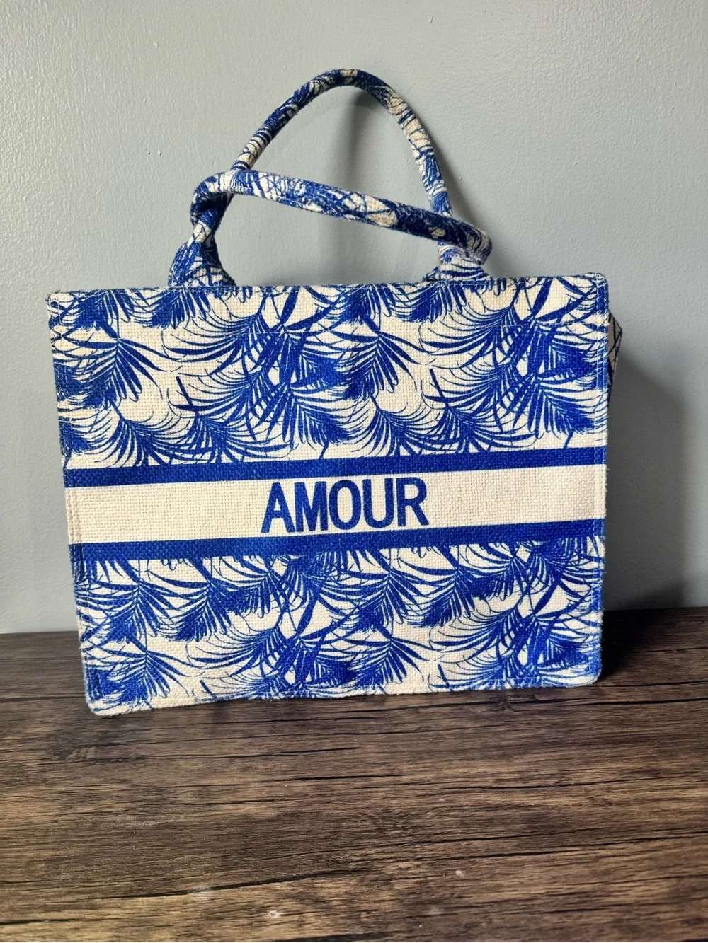 N/A stylish canvas